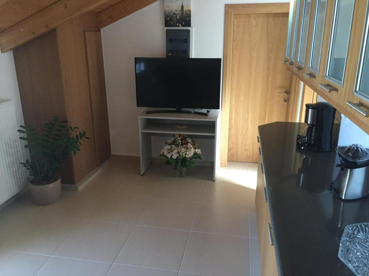 Sofita Attic Apartment Lefkada City Bagian luar foto